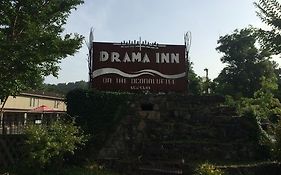 Drama Inn Cherokee